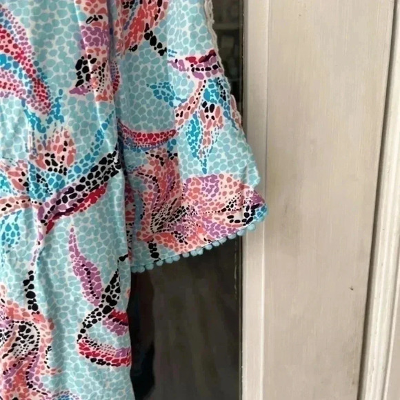 Crown & ivy 3/4 length coral blouse with crochet trim size 2x - Picture 4 of 9